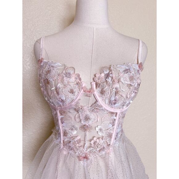 For Love & Lemons Mae Teddy with Garter Medium Sheer Floral Lace Sexy - Picture 3 of 8